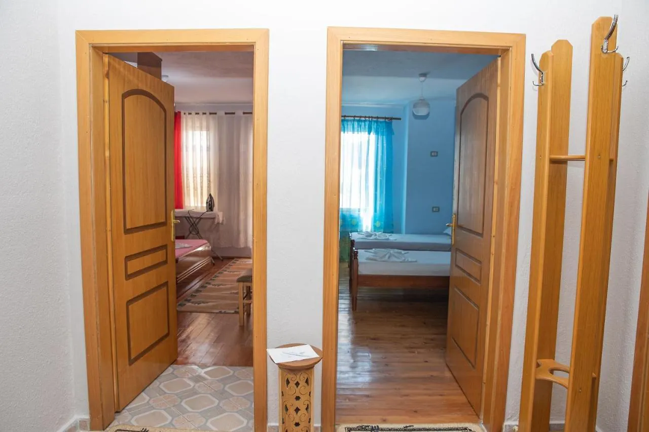Ada'S Home Pogradec 0*,